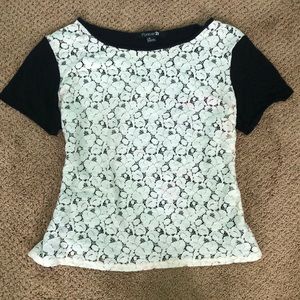 🟢 Forever XXI Black and White Lace Top